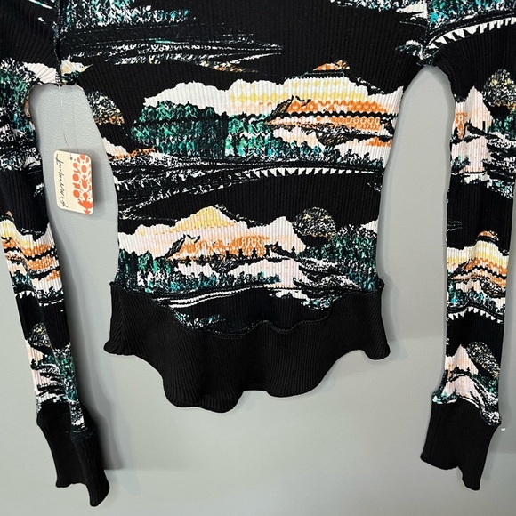 NWT Free People x Movement Rally Rib Henley Top Black Diamond Combo - Picture 10 of 12